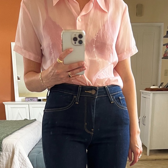 💝 Bubblegum Sheer Vintage Button Down 💝 - Picture 8 of 8